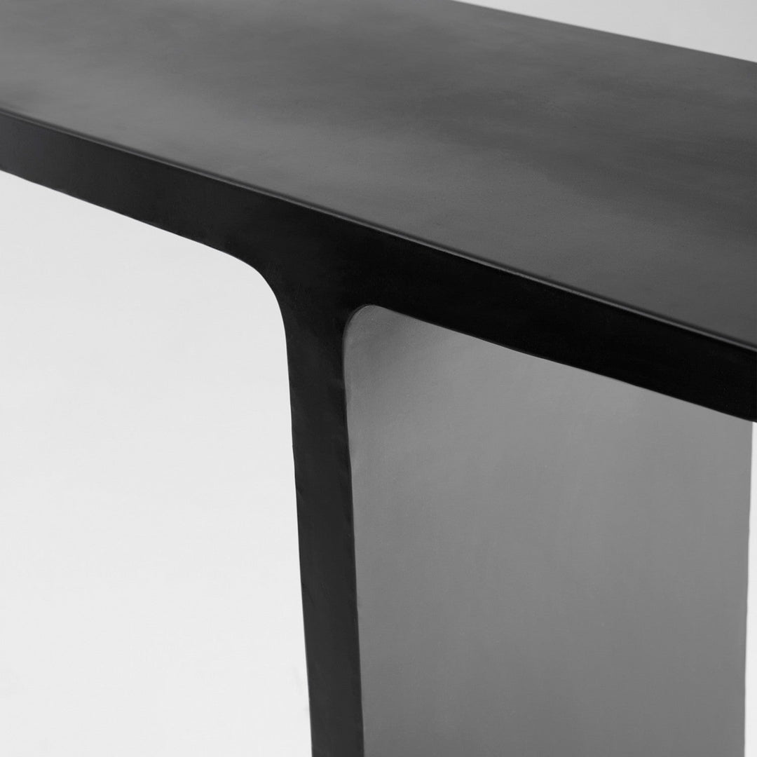 Cyan 11615 Tables - Black
